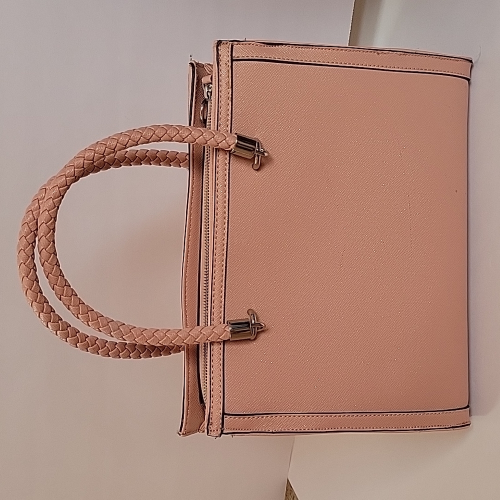 Light Pink Guess Bag - Picture 5 of 16